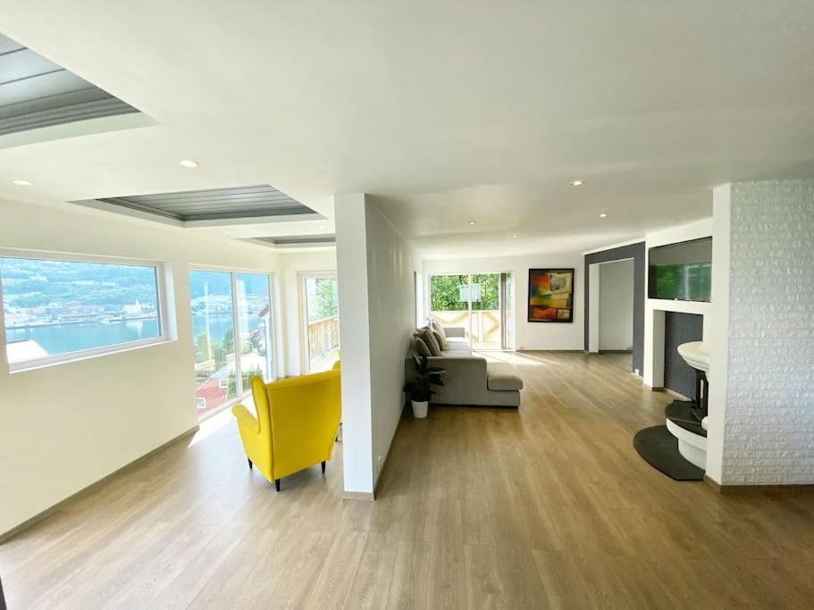 Villa Fjordside Panorama House Trolltunga Odda Exterior foto