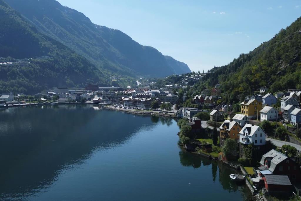 Villa Fjordside Panorama House Trolltunga Odda Exterior foto